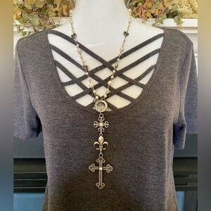 Short sleeve Caged Front Top